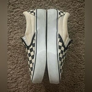 BLACK/WHITE CHECKERED VANS